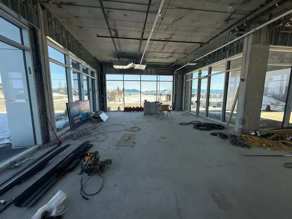 481 Taunton RD W #100, Oshawa, ON L1H 7K4