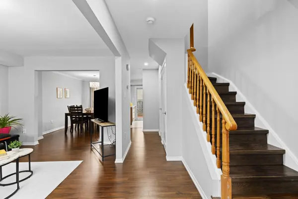 580 Eyer DR #93, Pickering, ON L1W 3B7