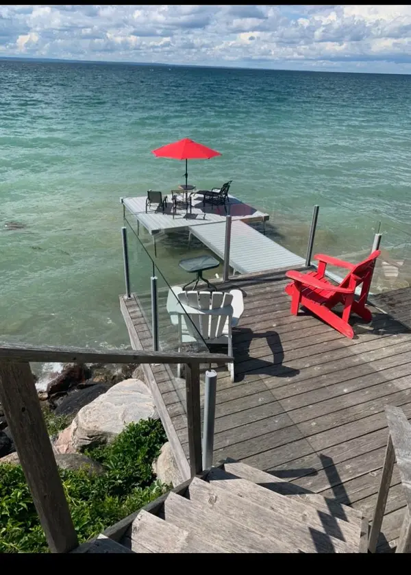 567 Lake DR E, Georgina, ON L0E 1S0