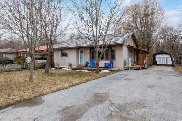 678 Rose LN, Innisfil, ON L9S 2H5