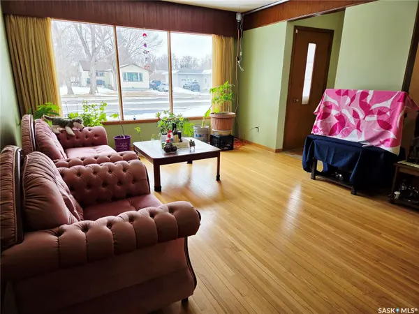 1147 Broadview ROAD, Esterhazy, SK S0A 0X0