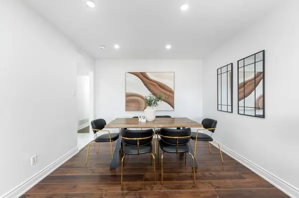 36 Jellicoe CRES, Brampton, ON L6S 3H8