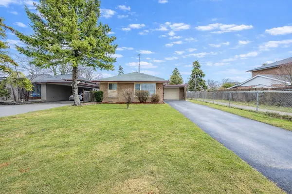 327 The West WAY, Toronto W09, ON M9R 1H1