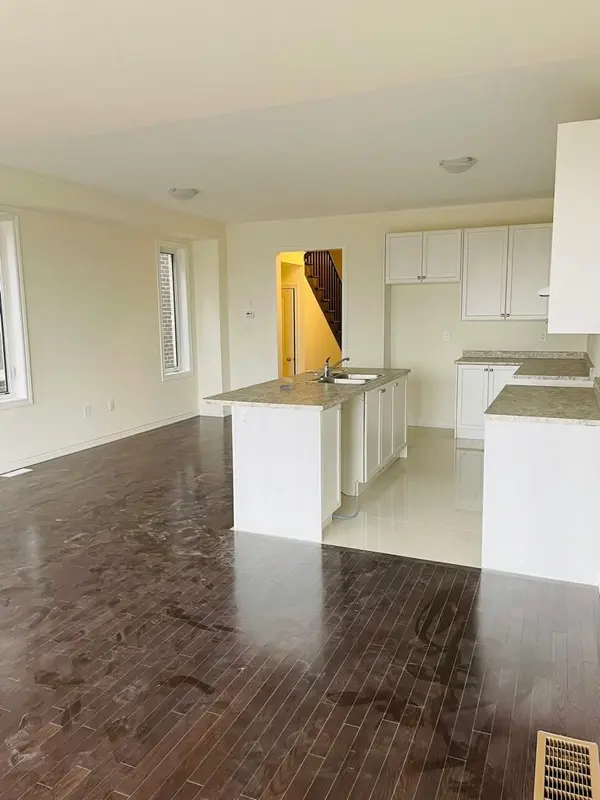 20 Donald Ficht CRES #MAIN & 2ND, Brampton, ON L7A 5H8