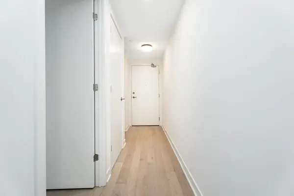 2720 Dundas ST W #413, Toronto W02, ON M6P 1Y2