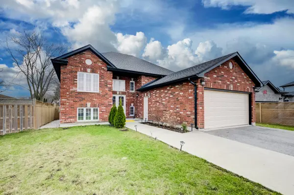 49 Dennis DR, Norwich, ON N0J 1P0