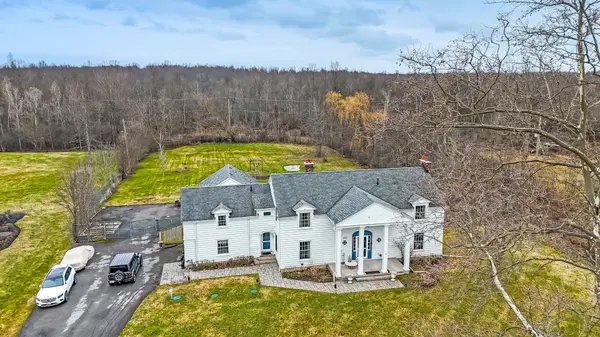 1927 Niagara Pkwy, Fort Erie, ON L2A 5M4