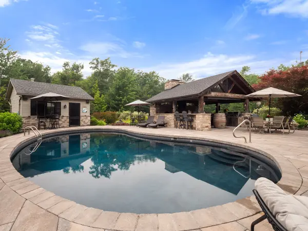 2738 Moyer ST, Pelham, ON L0S 1C0