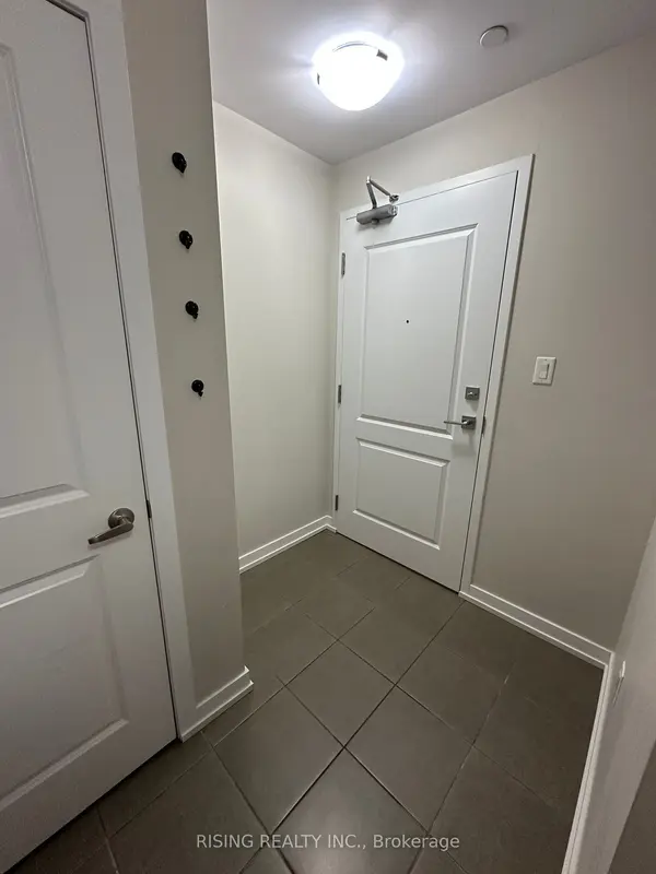 125 Shoreview PL #212, Hamilton, ON L8E 0K3