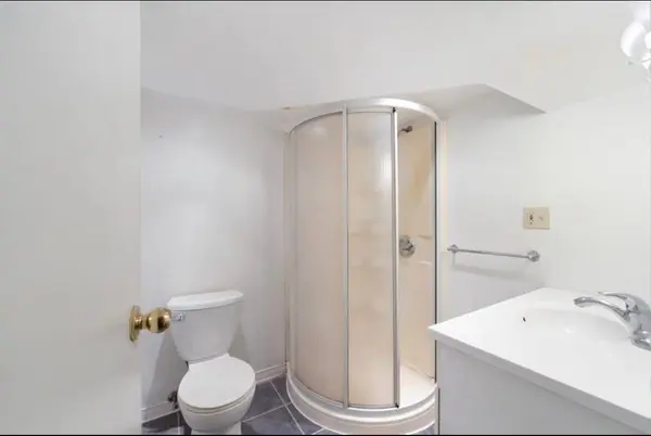 33 Edgemont ST N #Bsmt, Hamilton, ON L8H 4C7