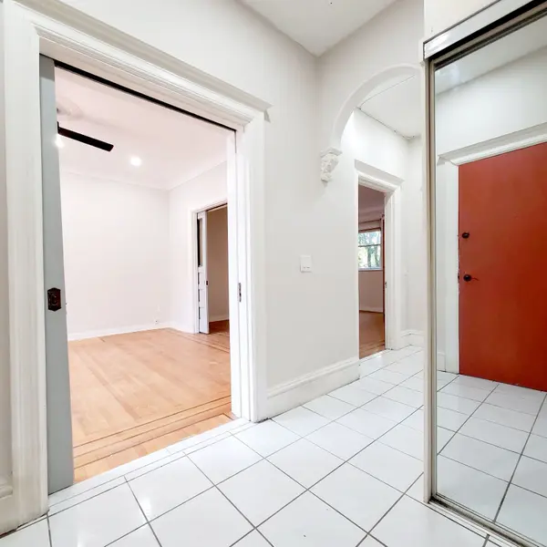 116 Fairholt RD S #2, Hamilton, ON L8M 2T7