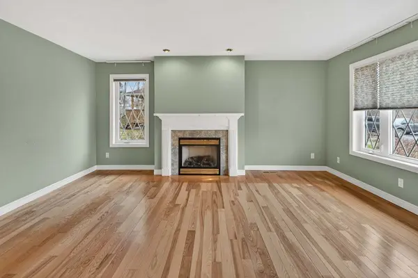 18 Mckenzie ST, Centre Hastings, ON L3Z 3E6