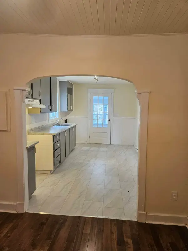 230-230A CARLETON ST W, Cornwall, ON K6H 4X4