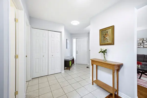 92A Upney DR, Barrhaven, ON K2J 5H3