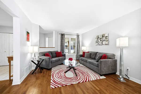 92A Upney DR, Barrhaven, ON K2J 5H3