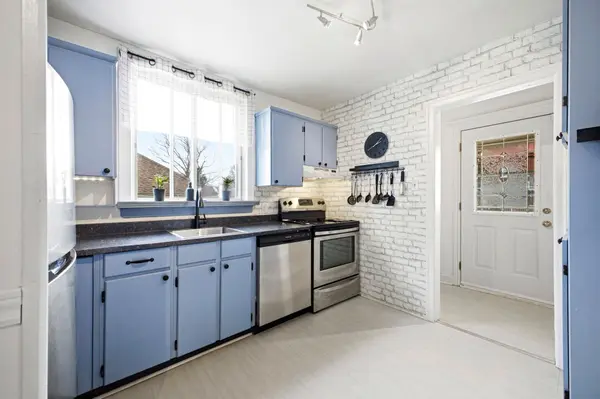 1223 Erie AVE, Hunt Club - South Keys And Area, ON K1V 6G5