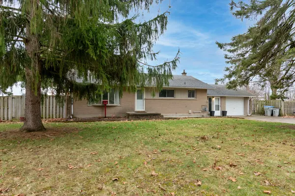 9347 Longwoods RD, Middlesex Centre, ON N0L 1E0