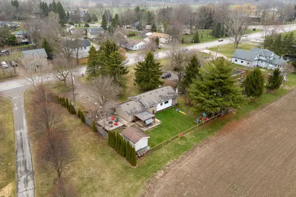 9347 Longwoods RD, Middlesex Centre, ON N0L 1E0