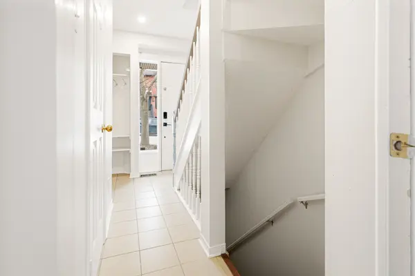 101 Templeton ST, Lower Town - Sandy Hill, ON K1N 6X4