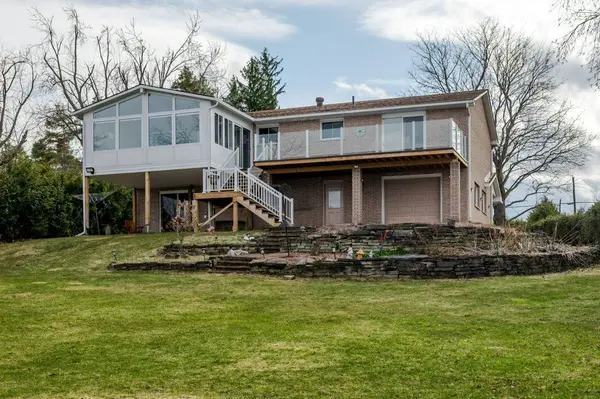 1247 Gail Park DR, Selwyn, ON K0L 1T0