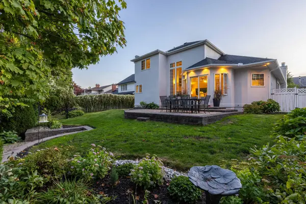 81 Francis Creek BLVD, St. Catharines, ON L2W 1B3