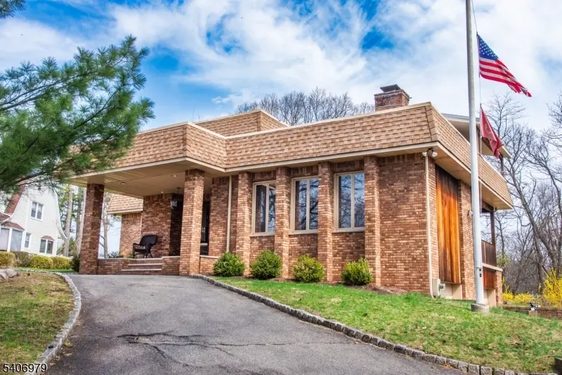 845 Rifle Camp Rd, Woodland Park, NJ 07424