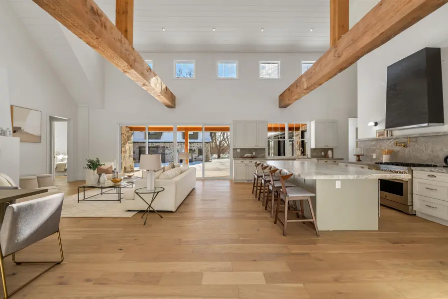 1109 2nd Line, Innisfil, ON L0L 1K0