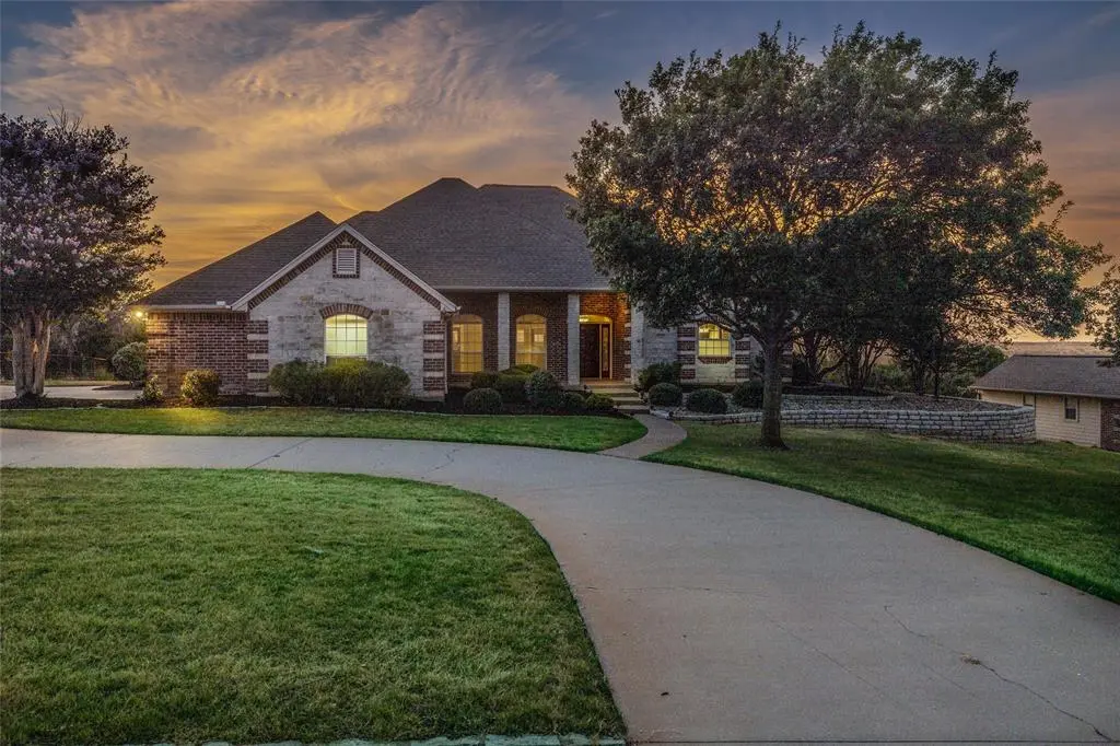 270 Stone Mountain Road, Cresson, TX 76035