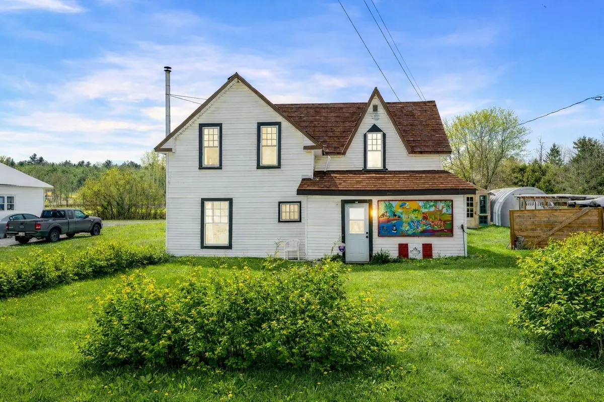 1022 Brock RD, Frontenac, ON K0H 2E0