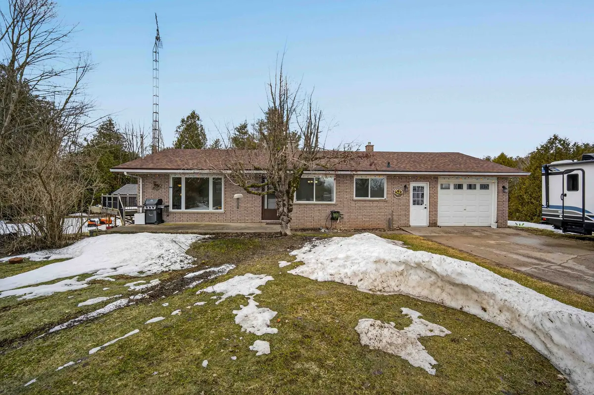 2086 Mccrackens Landing RD, Douro-dummer, ON K0L 2H0