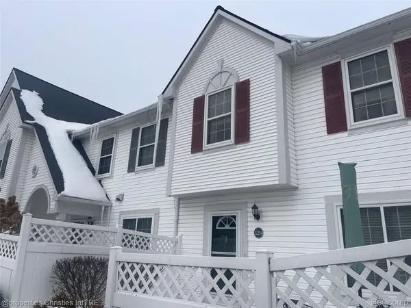 22254 Cape Cod Way, Farmington Hills, MI 48336