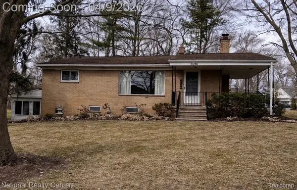 7010 Locklin ST, West Bloomfield Charter Township, MI 48324