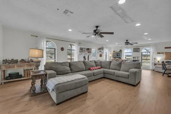 510 Old Sawmill Road, Axtell, TX 76624