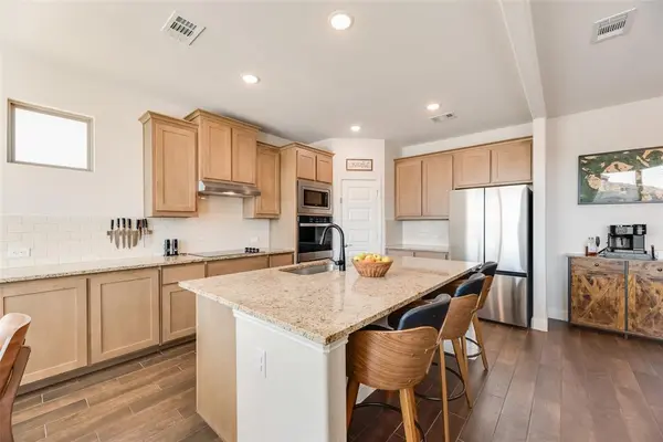 561 Randys Way, Pilot Point, TX 76258