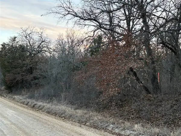 000 Briarwood, Bowie, TX 76230