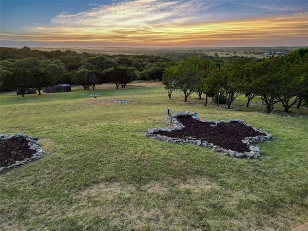 270 Stone Mountain Road, Cresson, TX 76035