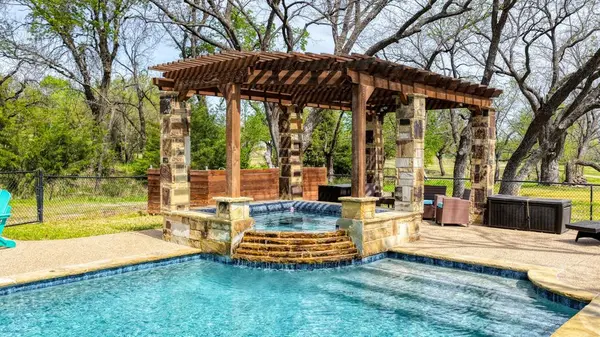 317 Arapahoe Ridge, Weatherford, TX 76087