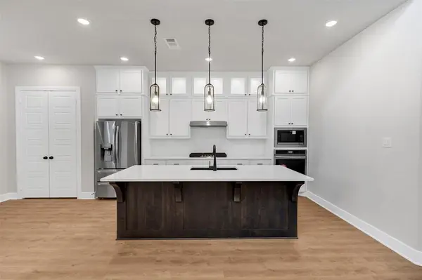 2153 Sandlin Drive, Fort Worth, TX 76308