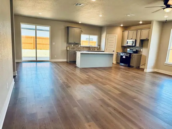 15512 Greenhouse Way, Lindale, TX 75771