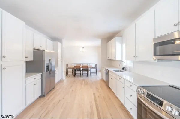 4 Sterling Dr, Wantage Twp., NJ 07461