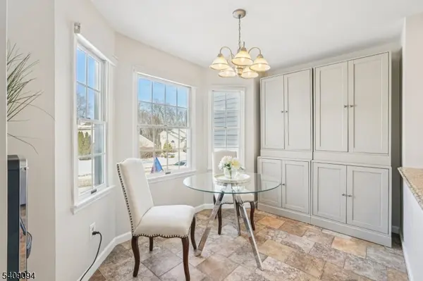 52 Ryan Ln, Lincoln Park Boro, NJ 07035