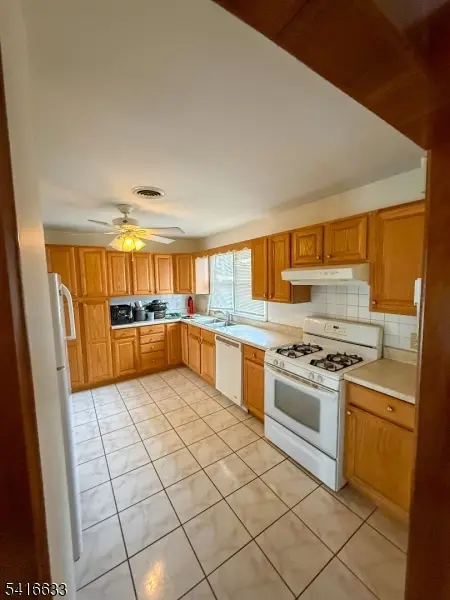 4032 Quakerbridge Rd, Lawrence Twp., NJ 08648