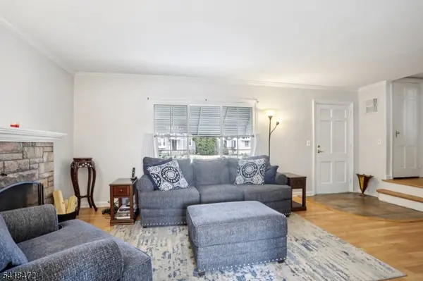 6 Garden Ct SOUTH, Garfield City, NJ 07026