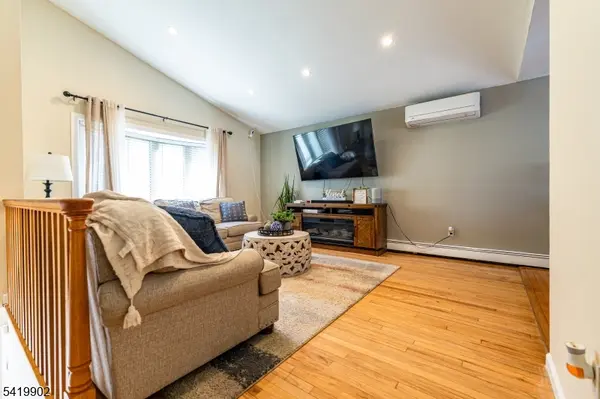 533 Atlas Rd, Roxbury Twp., NJ 07850