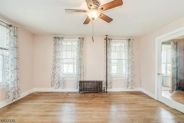 101 Madison St, Newton Town, NJ 07860