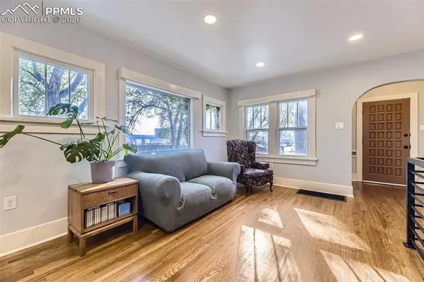 70 Cascade CT, Colorado Springs, CO 80907