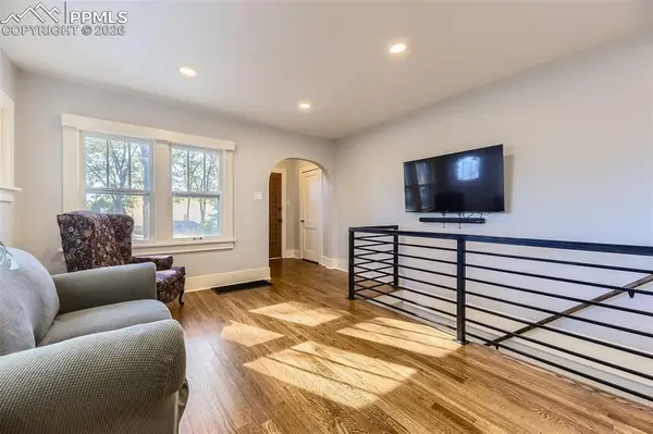 70 Cascade CT, Colorado Springs, CO 80907