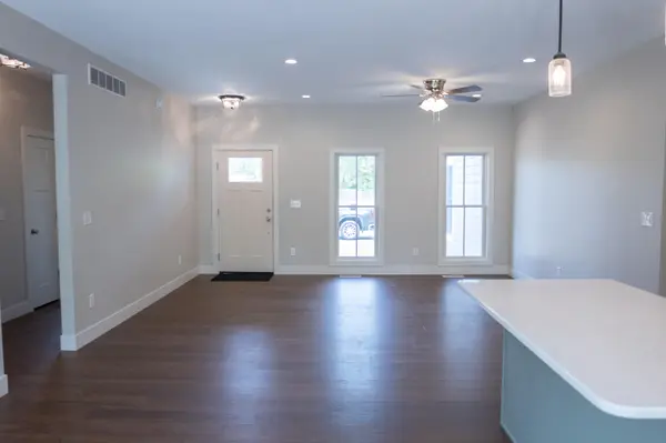 103 Diamond Point LN, New Buffalo City, MI 49117