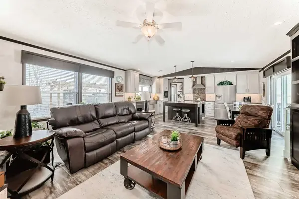 15 MACKENZIE RANCH WAY #131, Lacombe, AB T4L 0B4