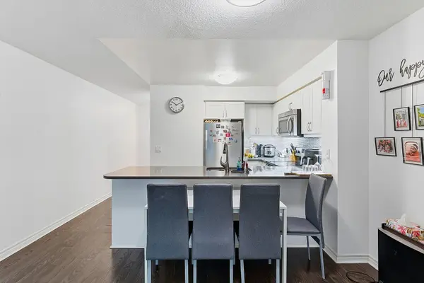 19 Grand Trunk CRES #502, Toronto C01, ON M5J 3A3